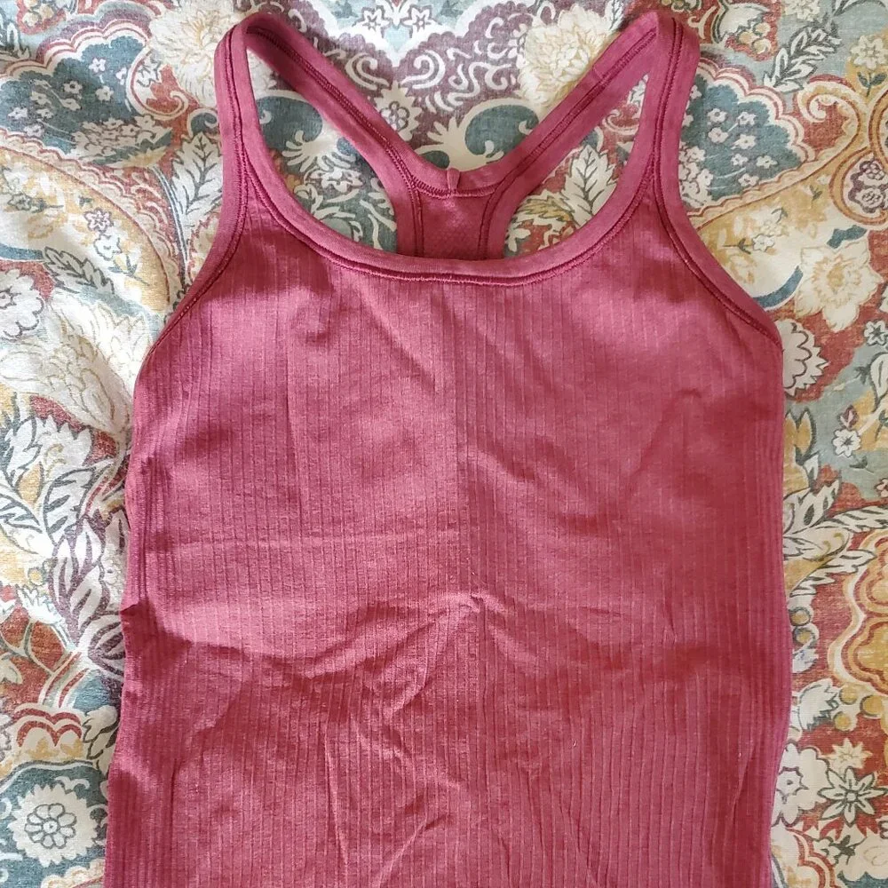 Lululemon racerback tank xs 2 - Picture 1 of 3
